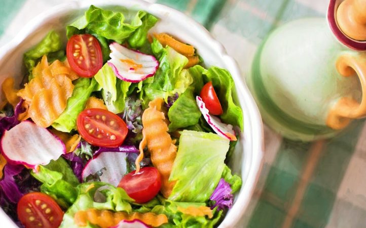 découvrez les principes de la diète cétogène : un mode alimentaire riche en graisses et pauvre en glucides, conçu pour favoriser la perte de poids, améliorer l'énergie et optimiser la santé métabolique.