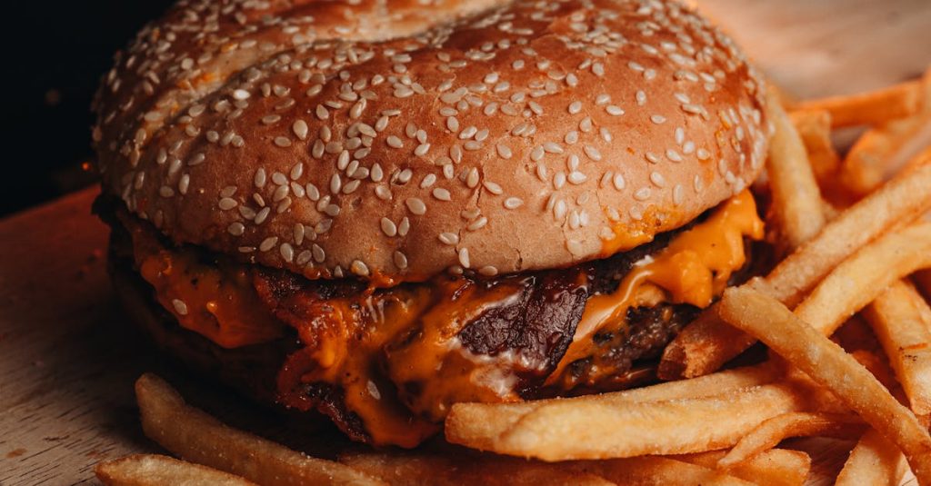 découvrez notre burger faible en calories, savoureux et nutritif. idéal pour un repas équilibré sans culpabilité, il combine des ingrédients frais et allégés tout en préservant le goût irrésistible. parfait pour les amateurs de burgers soucieux de leur ligne !