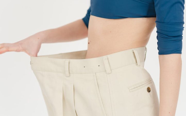 découvrez des conseils efficaces pour la perte de poids, incluant des astuces nutritionnelles, des exercices adaptés et des stratégies motivantes pour atteindre vos objectifs santé.