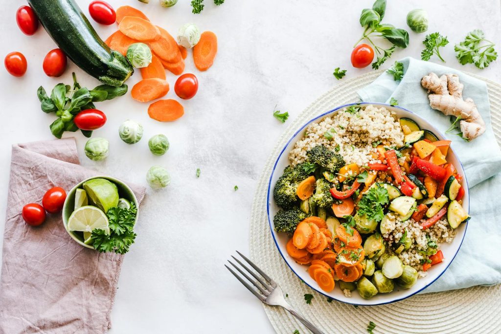 une salade avec pleins de légume